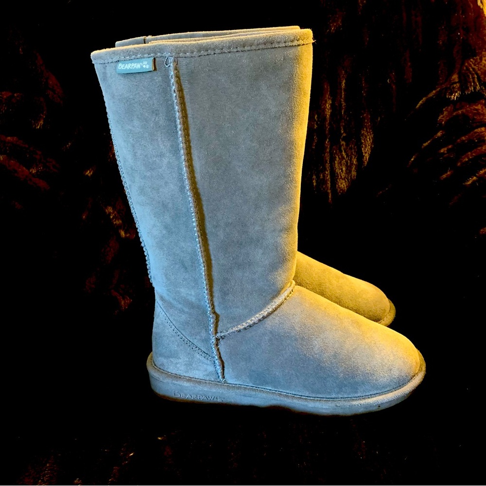 Gray Like New Bearpaw Suede and Shearling Mid-Calf Boots